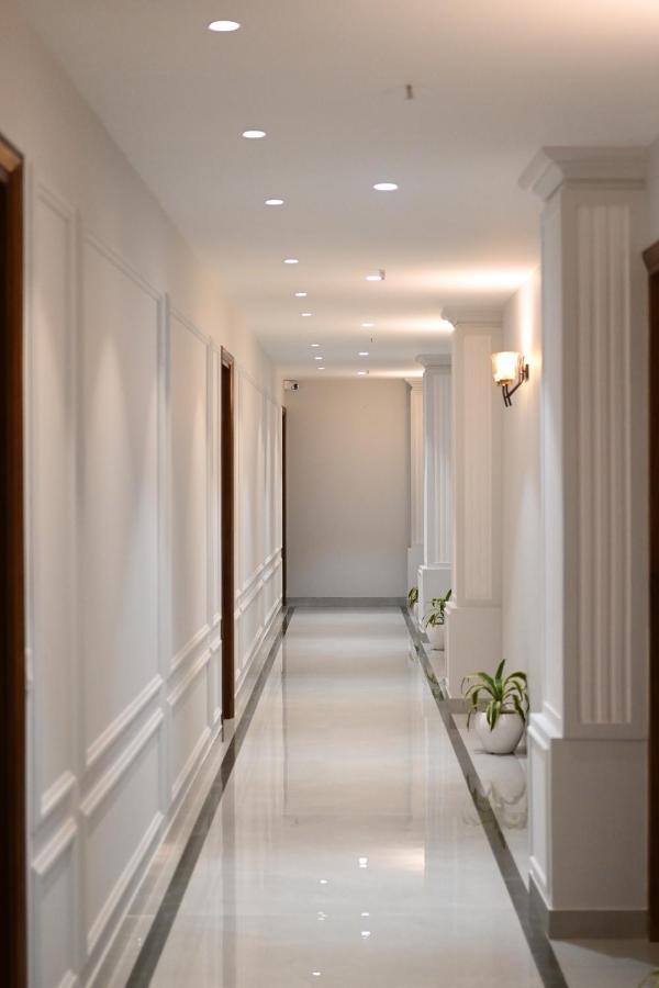 Khanna  Elegance Regency酒店 外观 照片